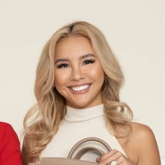 Tiffany Zhou, Creative Director / Co-founder at OLEADA