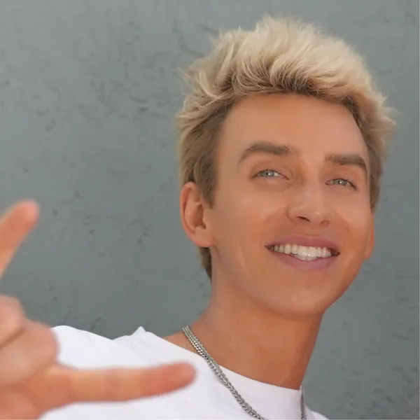 Stephen Sharer, Founder & CEO at Share The Love